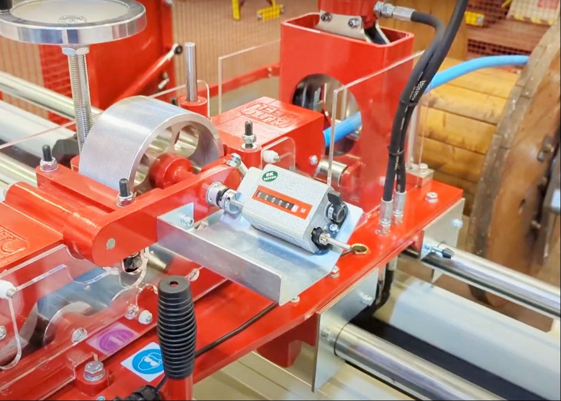 Linear Measuring Meter β Close-up